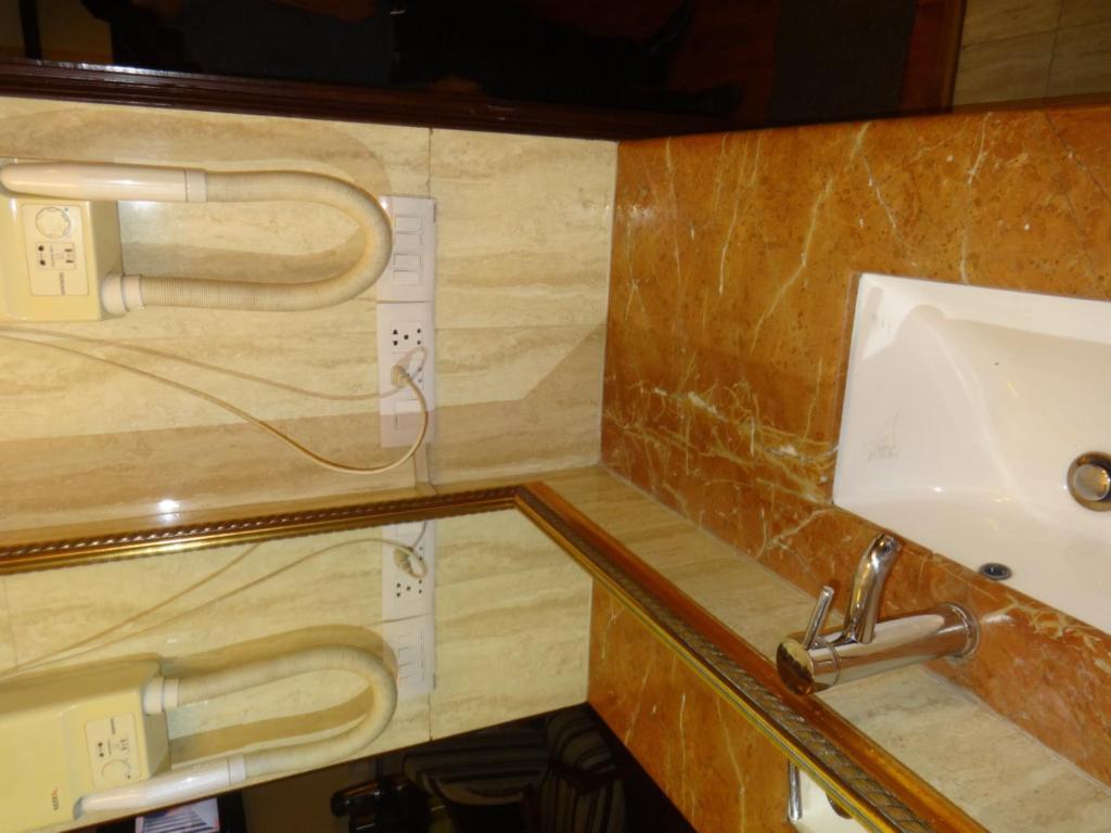 The Picasso Residency - Naraina New Delhi Hotel Luaran gambar