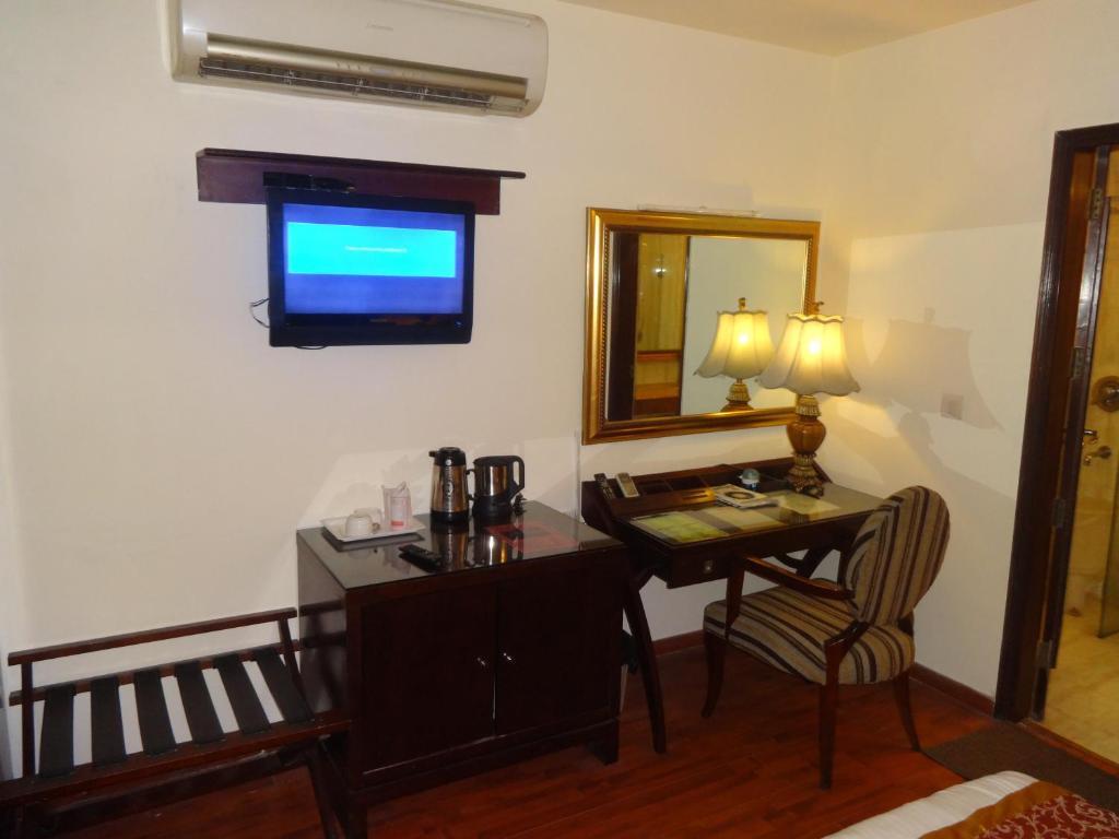 The Picasso Residency - Naraina New Delhi Hotel Luaran gambar