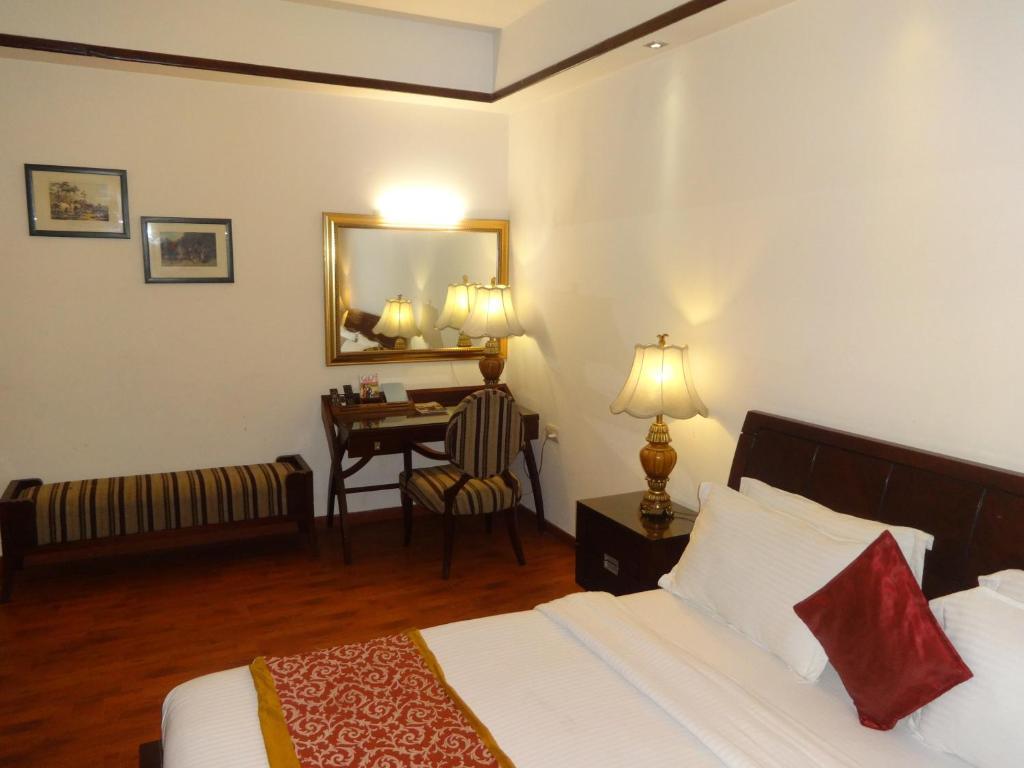 The Picasso Residency - Naraina New Delhi Hotel Luaran gambar