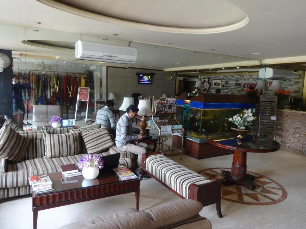 The Picasso Residency - Naraina New Delhi Hotel Luaran gambar